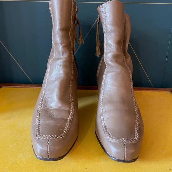 Selby Brown Ankle Boots - Picture 3 of 13